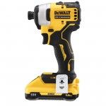 Aparafusadora de Impacto sem escovas 18V com 2 baterias Li-Ion 3,0 Ah ref.DCF809L2T-QW DEWALT