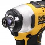 Aparafusadora de Impacto sem escovas 18V com 2 baterias Li-Ion 3,0 Ah ref.DCF809L2T-QW DEWALT