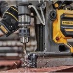 Coluna eletromagntica DeWalt 18V Brushless DCD1623N-XJ