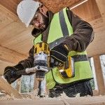 Aparafusadora Dewalt c/percusso XR 18V + 2 baterias Powerstack 5.0Ah + carregador e mala DCD1007H2T