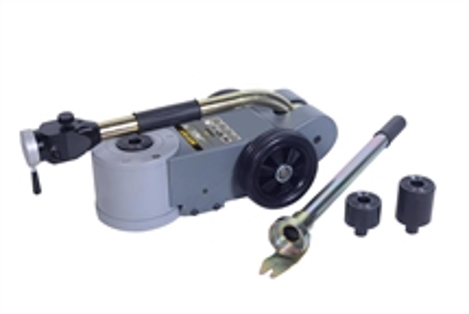 Macaco Rodas Portatil Hidropneumatico 30/15T Pfj30P refª 408336 Powered