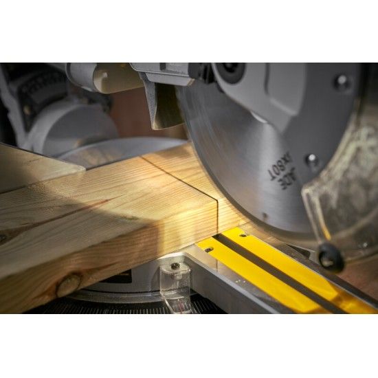 Serra esquadria telescópica 254mm 1800W refª SM1800-QS STANLEY Serra esquadria telescópica 254mm 1800W refª SM1800-QS STANLEY