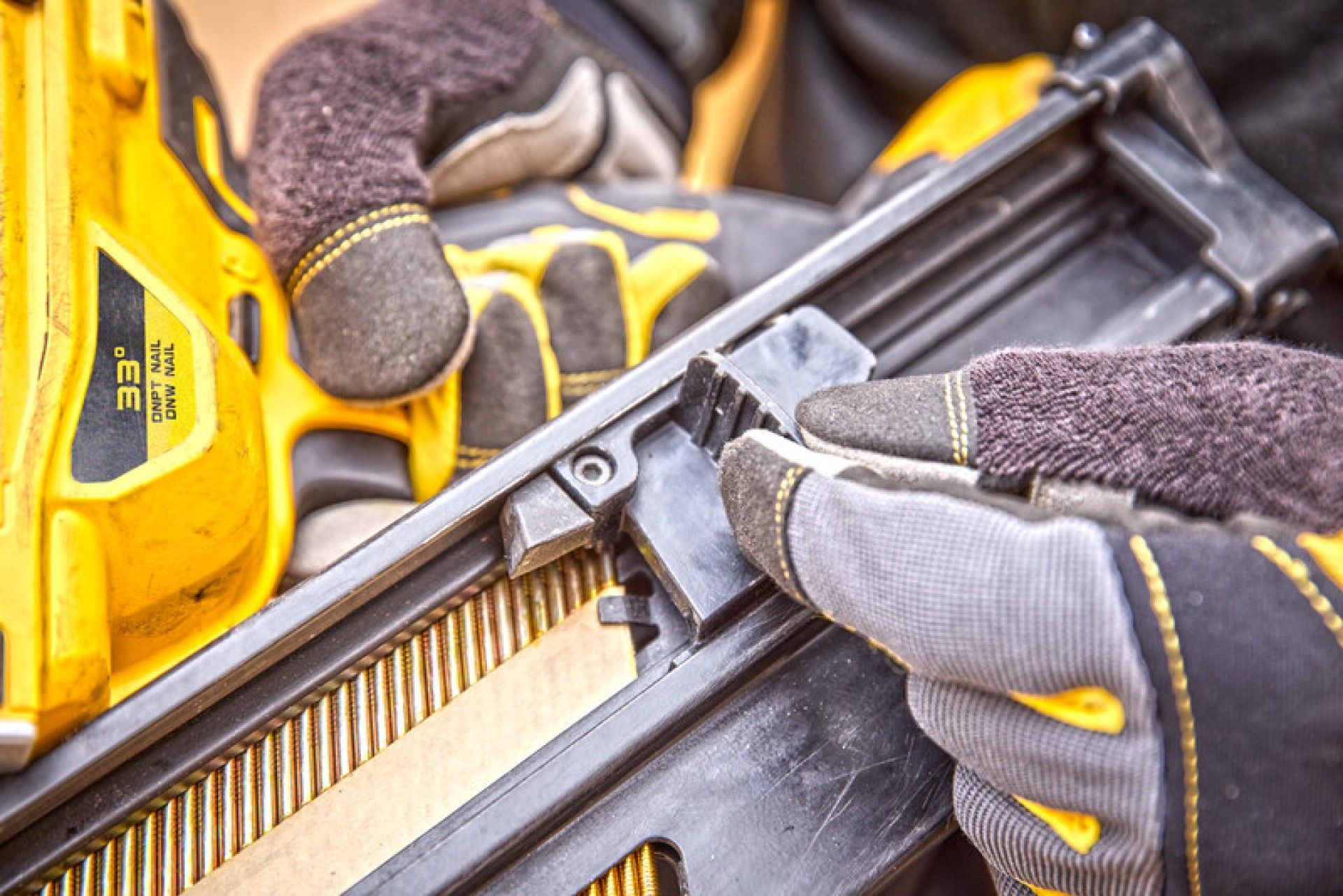 Pregadora estruturas 18V s/bat refª DCN930N-XJ DeWalt