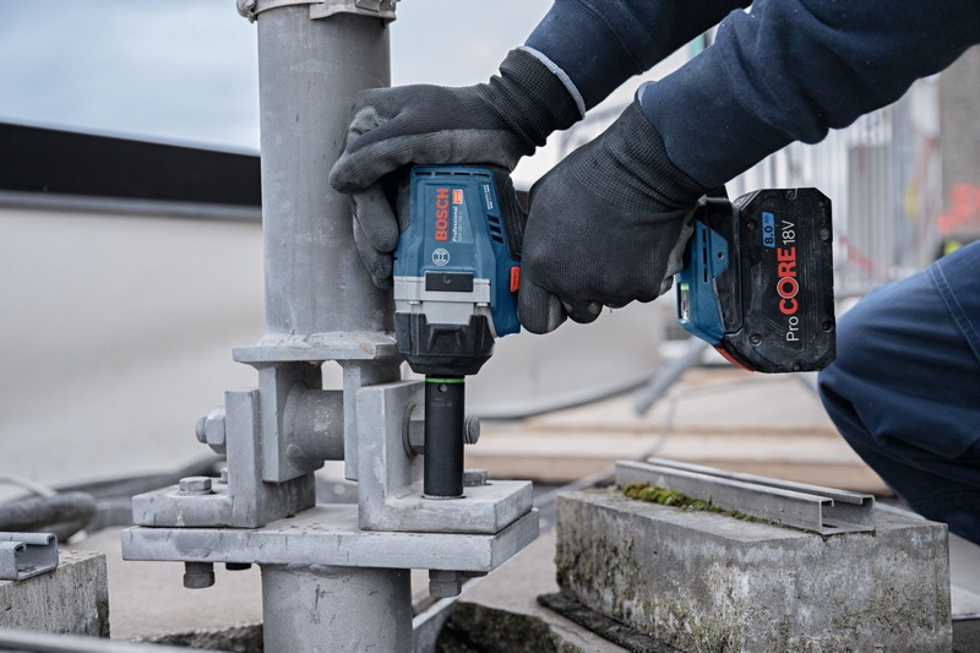 Aparafusadora impacto ½ GDS 18V-750 C + 2 baterias 5.0Ah + carregador L-Boxx refª 06019L9003 Bosch