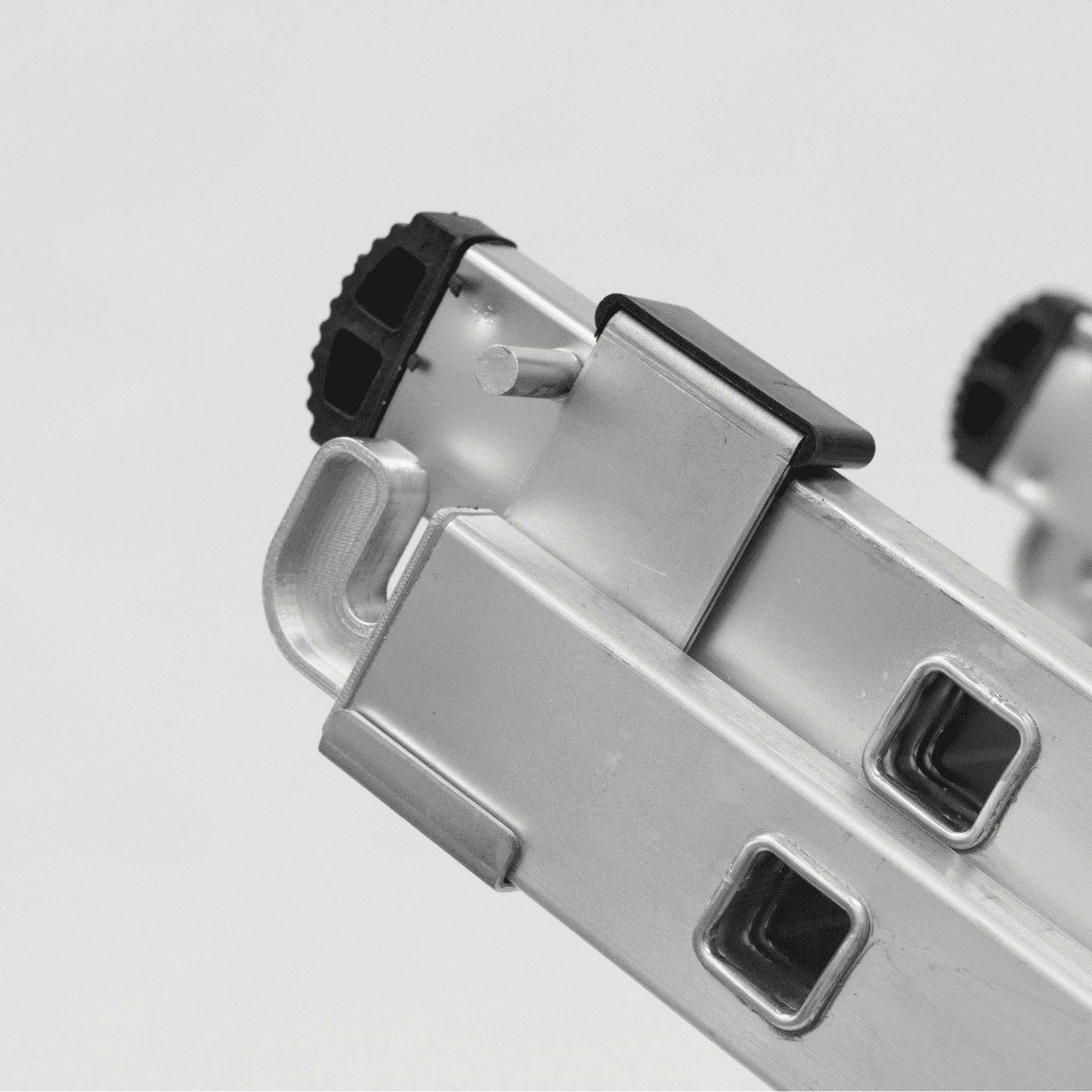 Escada tripla degrau quadrado 3x3,5 m refª VIETQ35 VITO