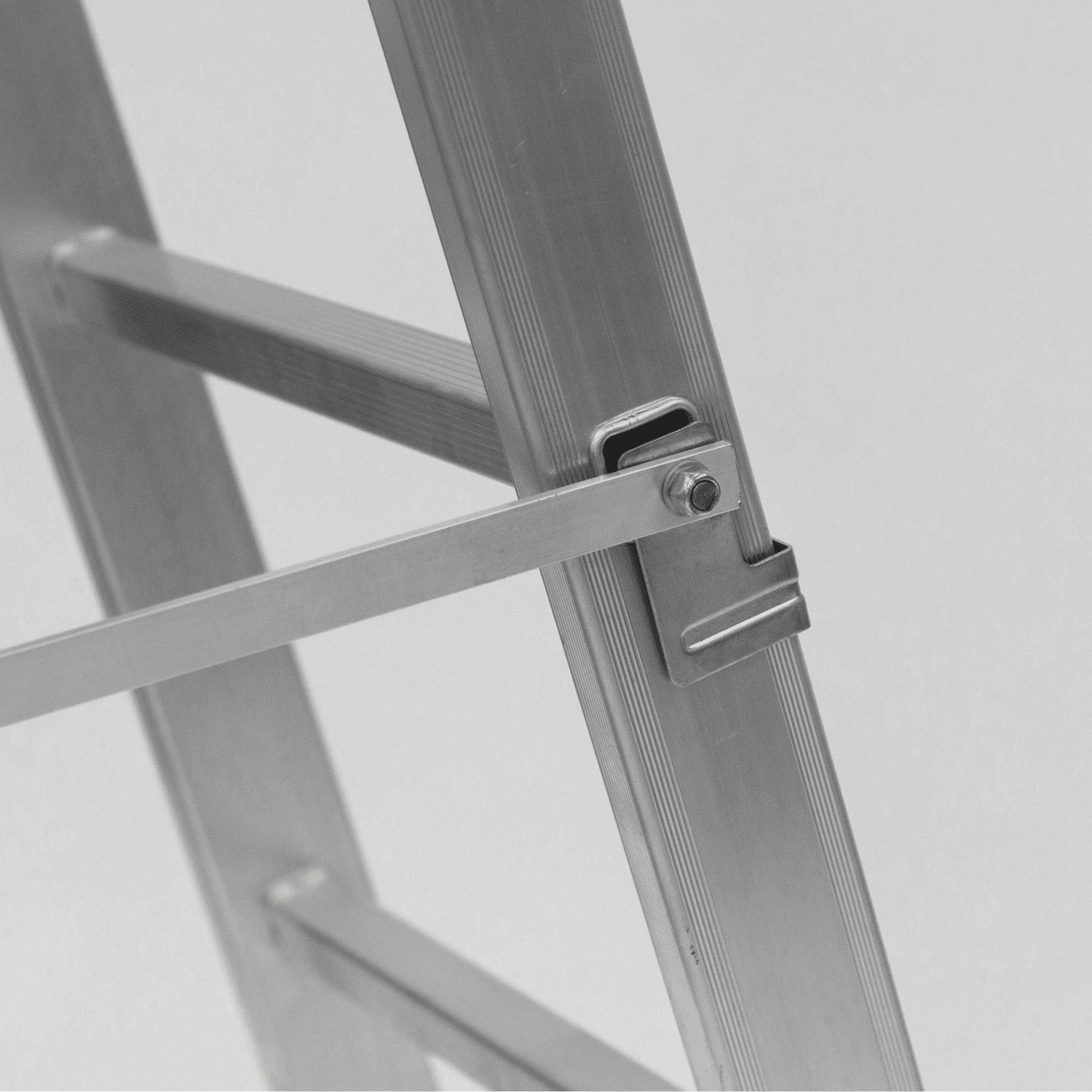 Escada dupla degrau quadrado 2x2 m refª VIEDQ2 VITO