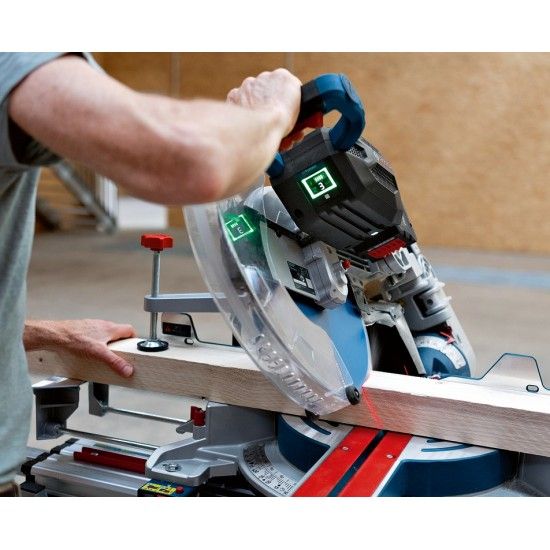 Serra de cortes transversais e de meia esquadria sem fio BITURBO GCM 18V-305 GDC ref 0601B43001 BOS