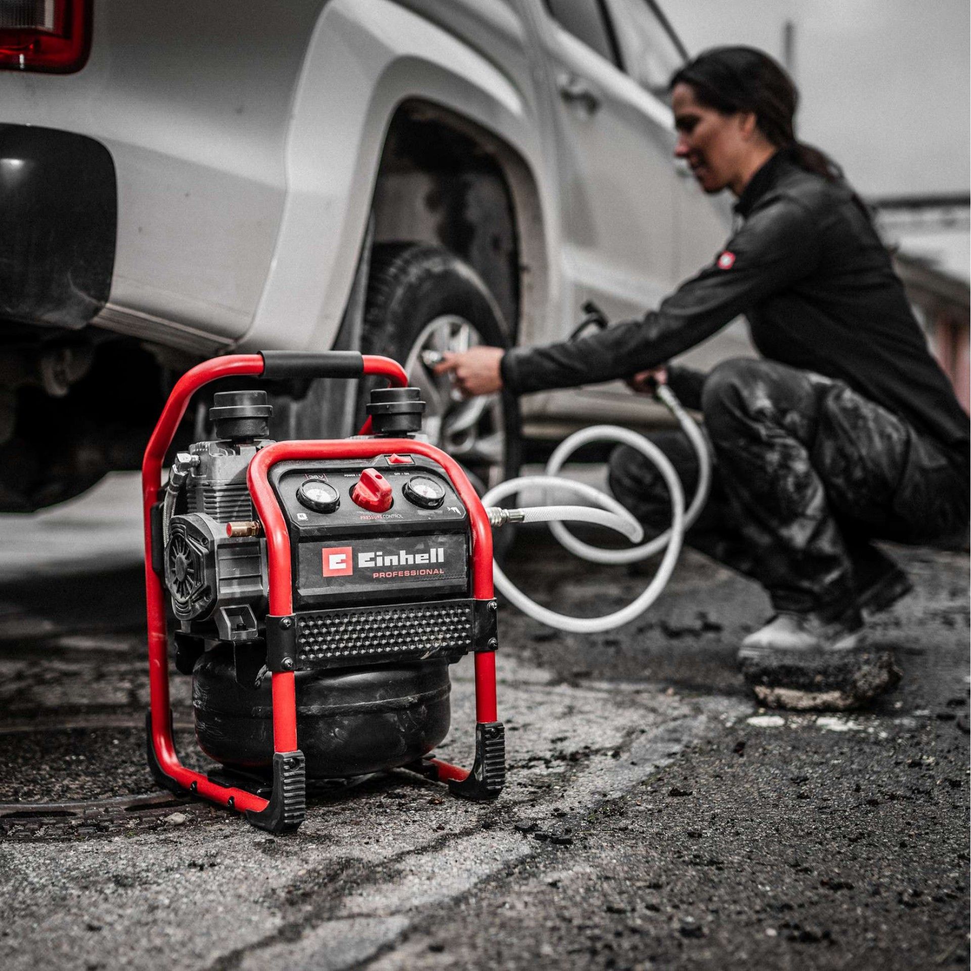 Compressor de ar a bateria SILENZZO 36/210 ? Compressor de ar a bateria refª 4020380 Einhell