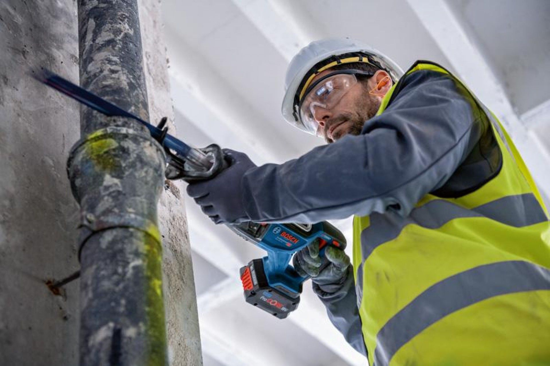 Serra sabre sem fio BITURBO GSA 18V-28 Professional refª 06016C0001 BOSCH