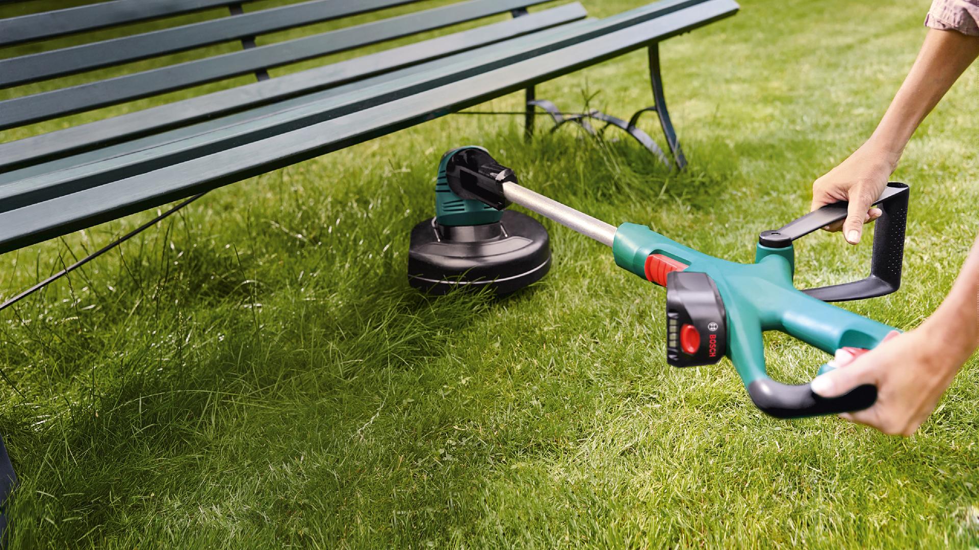 Aparador de relva ART 27 refª 06008A5200 BOSCH