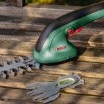 Mini corta-sebes sem fio EasyShear refª 0600833303 BOSCH Mini corta-sebes sem fio EasyShear refª 0600833303 BOSCH