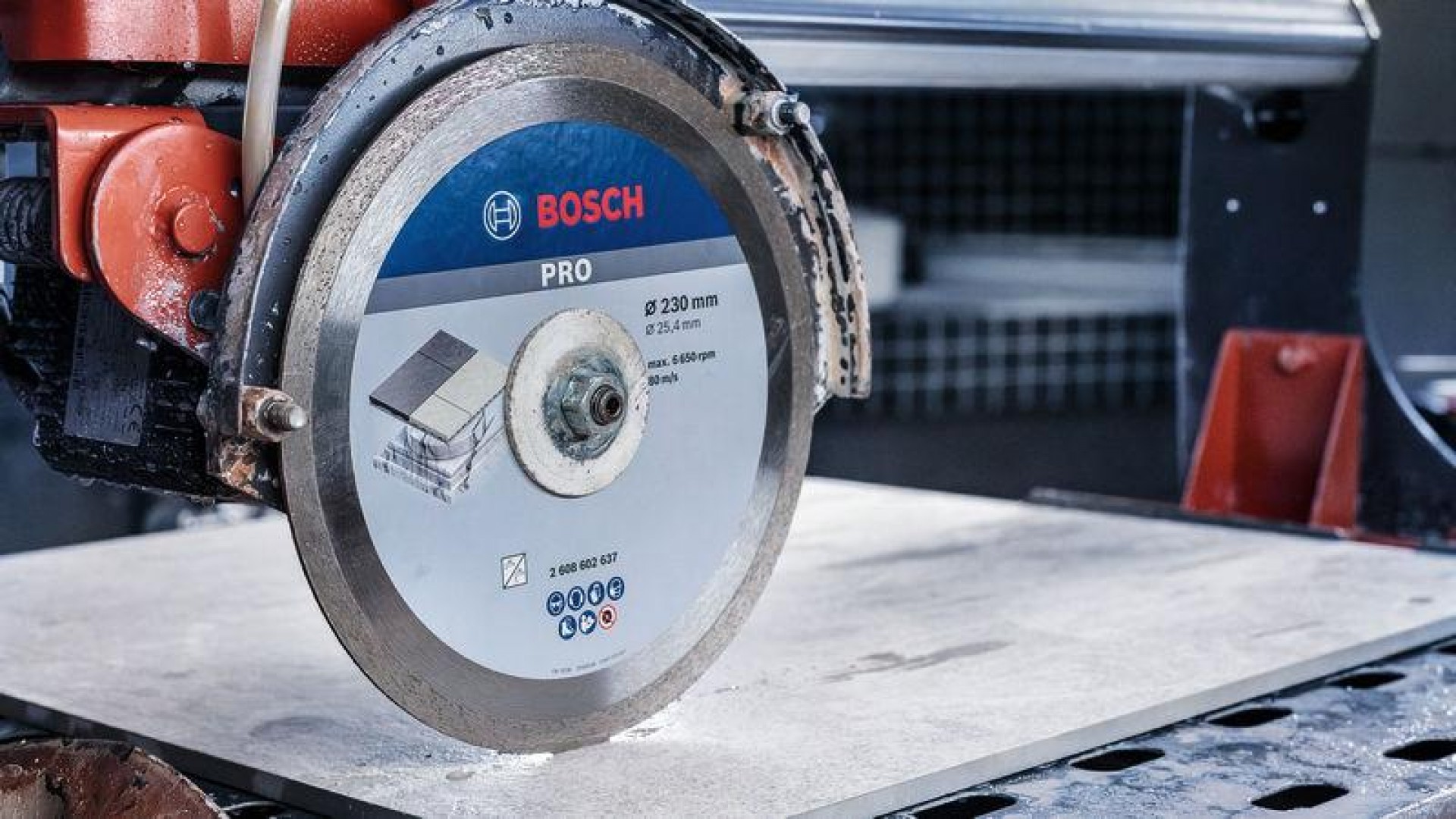 Disco de diamante PRO Ceramic, 350 x 30/25,4 mm refª 2608602640 BOSCH