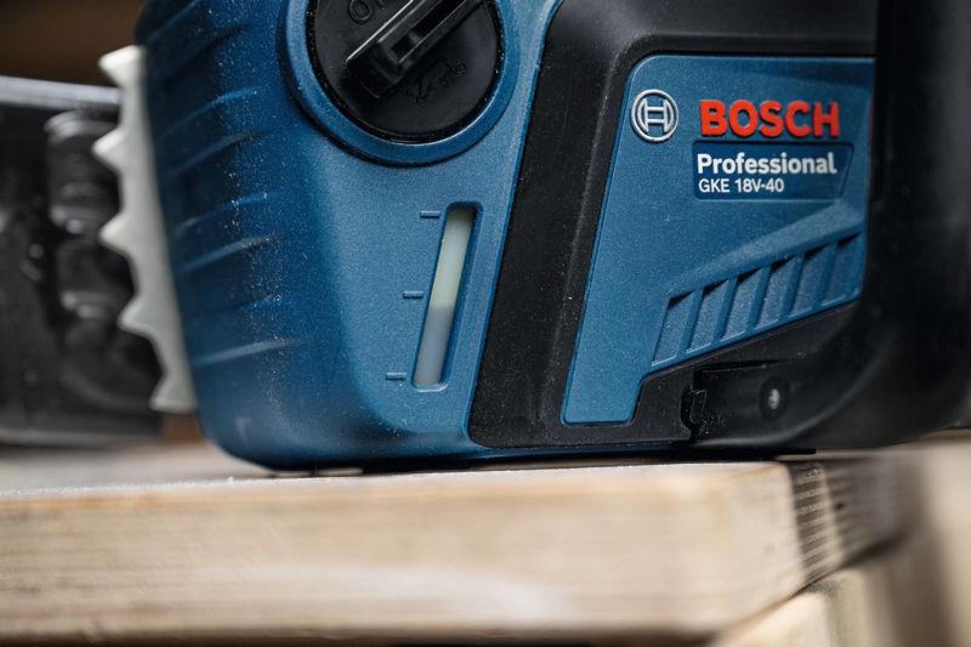 Serra de corrente GKE 18V-40 refª 06008D3000 BOSCH