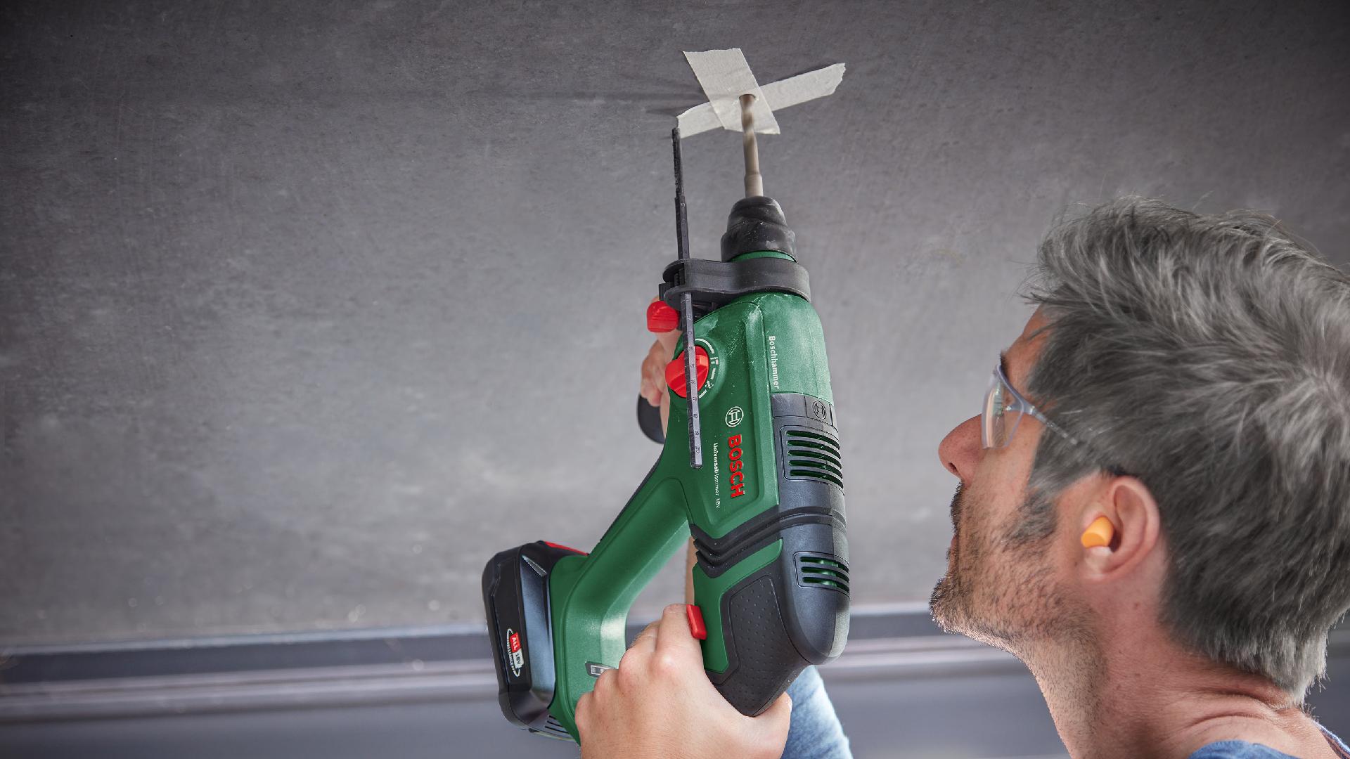 Martelo perfurador sem fio UniversalHammer 18V refª 06039D6004 BOSCH