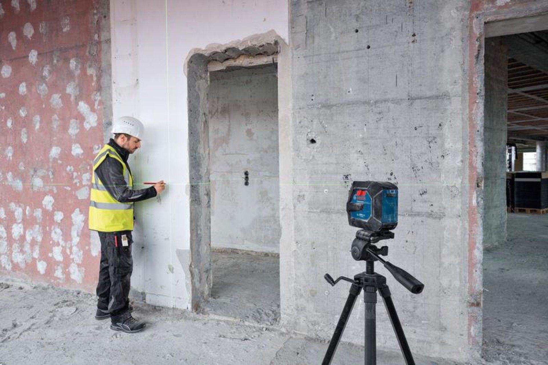 Nível laser de linhas GLL 20-22 G Professional refª 0601065601 BOSCH