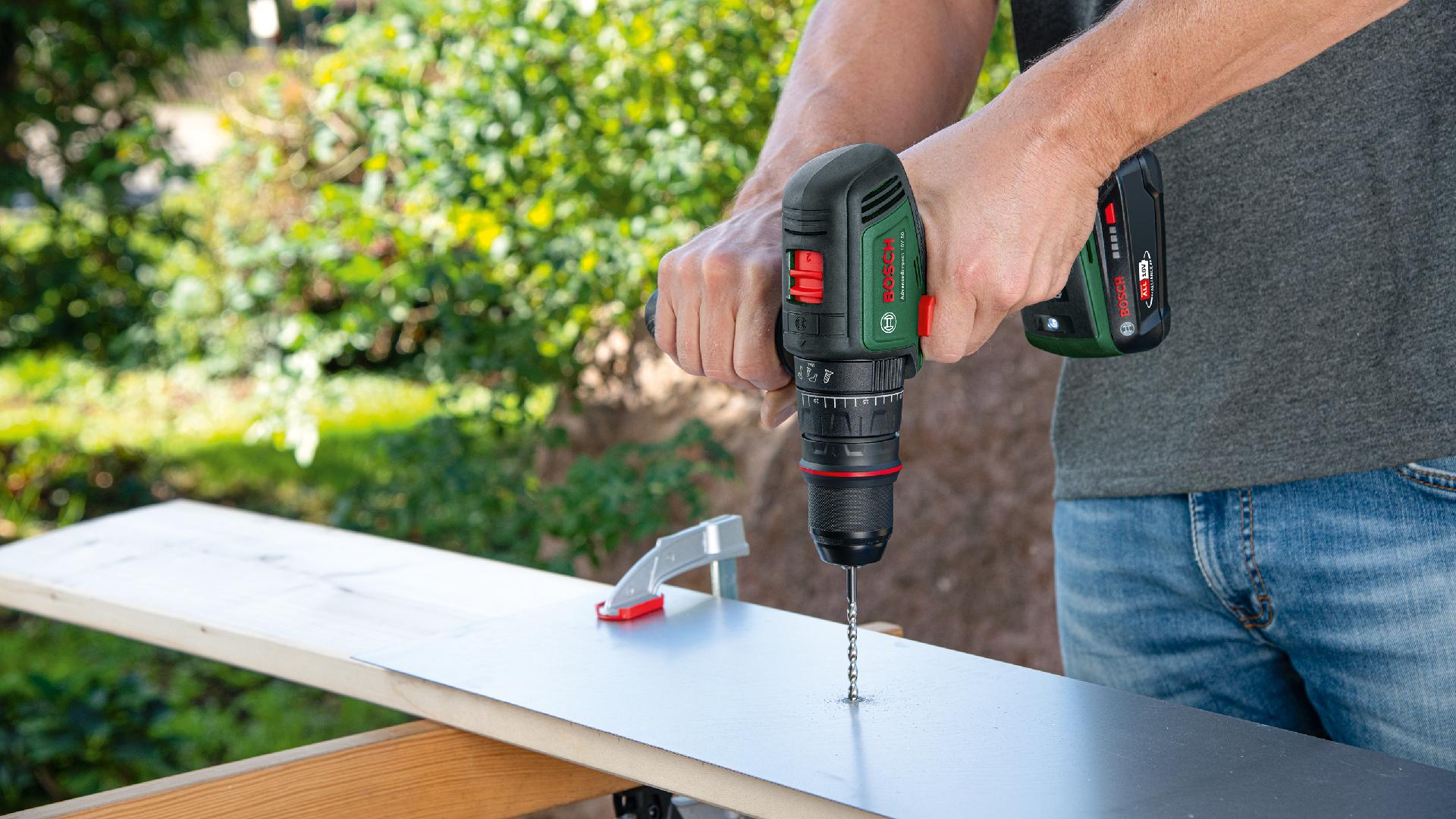 Aparafusadora com percussão sem fio AdvancedImpact 18V-80 QuickSnap refª 06039E2101 BOSCH