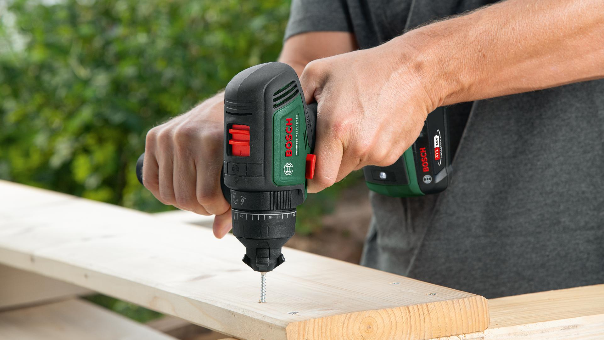 Aparafusadora com percussão sem fio AdvancedImpact 18V-80 QuickSnap refª 06039E2101 BOSCH