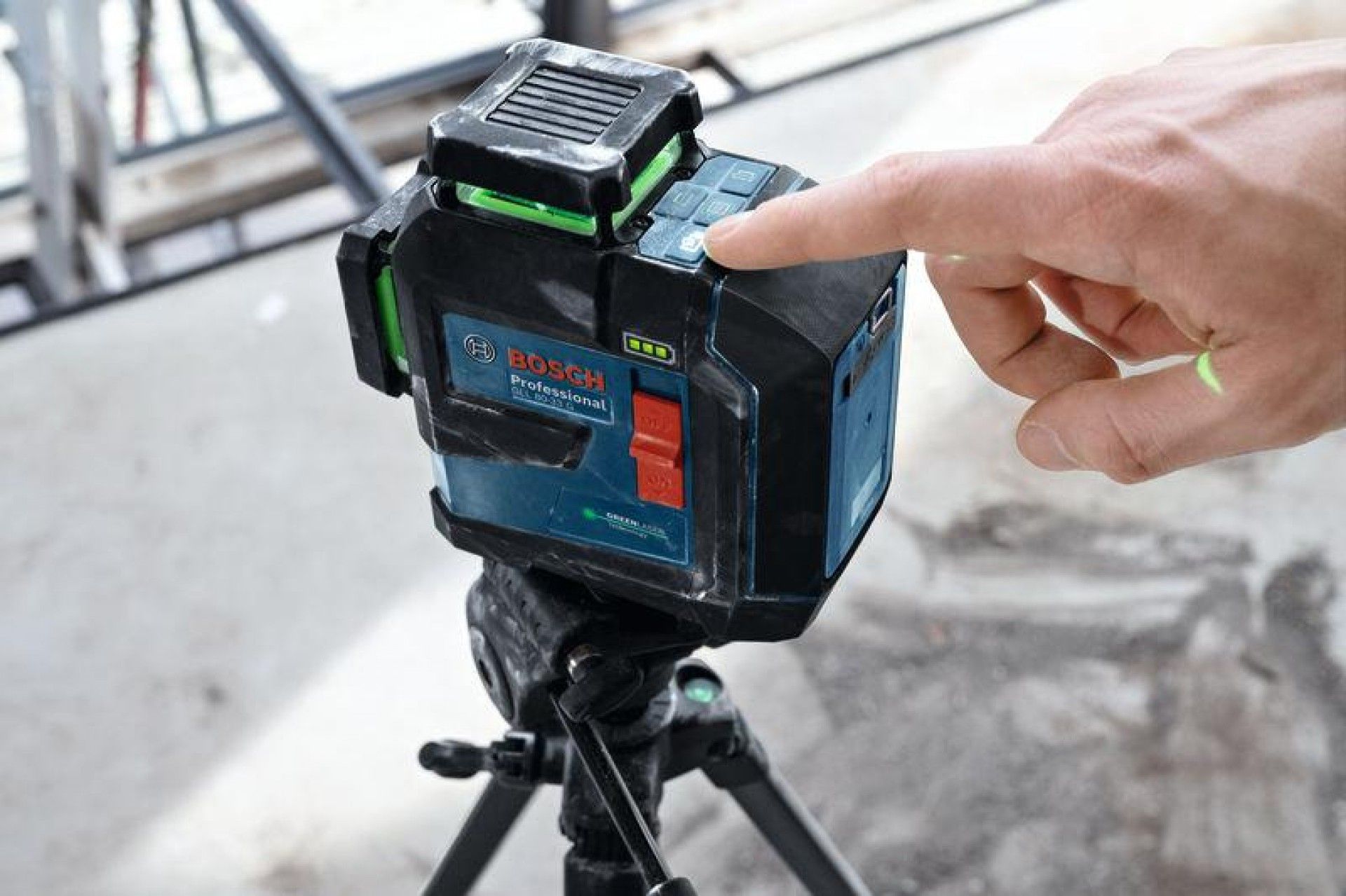 Nível laser de linhas GLL 80-33 G Professional refª 0601065501 BOSCH