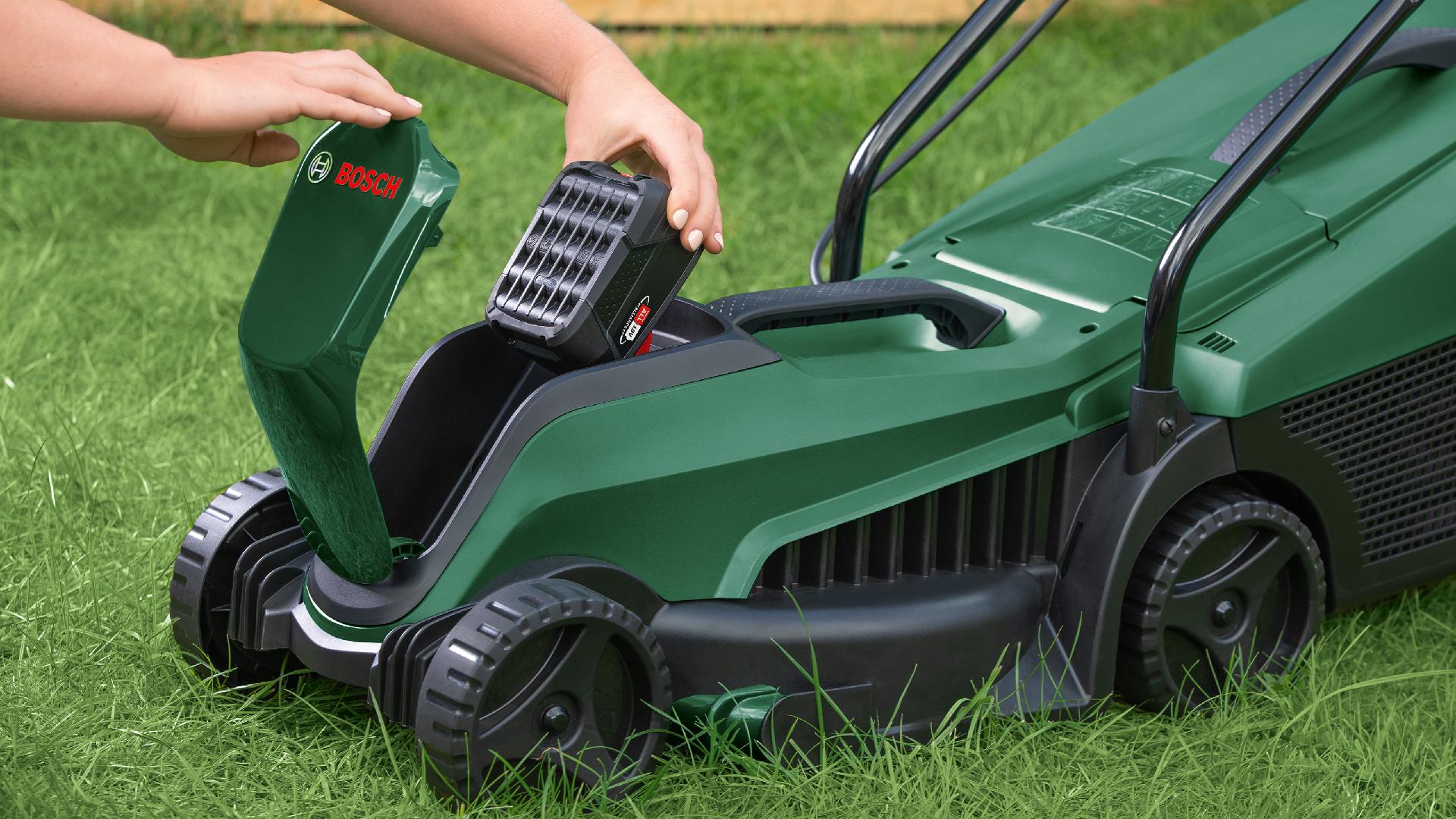 Corta-relvas sem fio EasyMower 18V-32-200 refª 06008B9D00 BOSCH