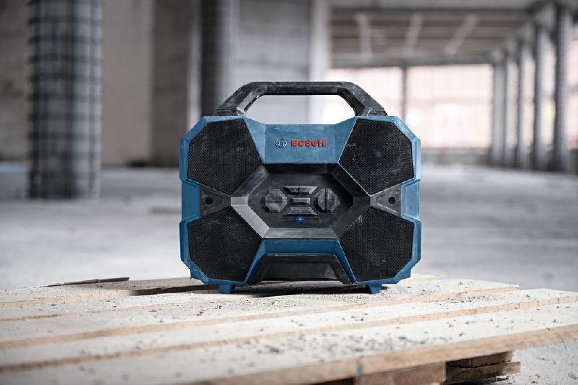Altifalante Bluetooth® GPB 18V-6 C Professional refª 06014A6000 BOSCH