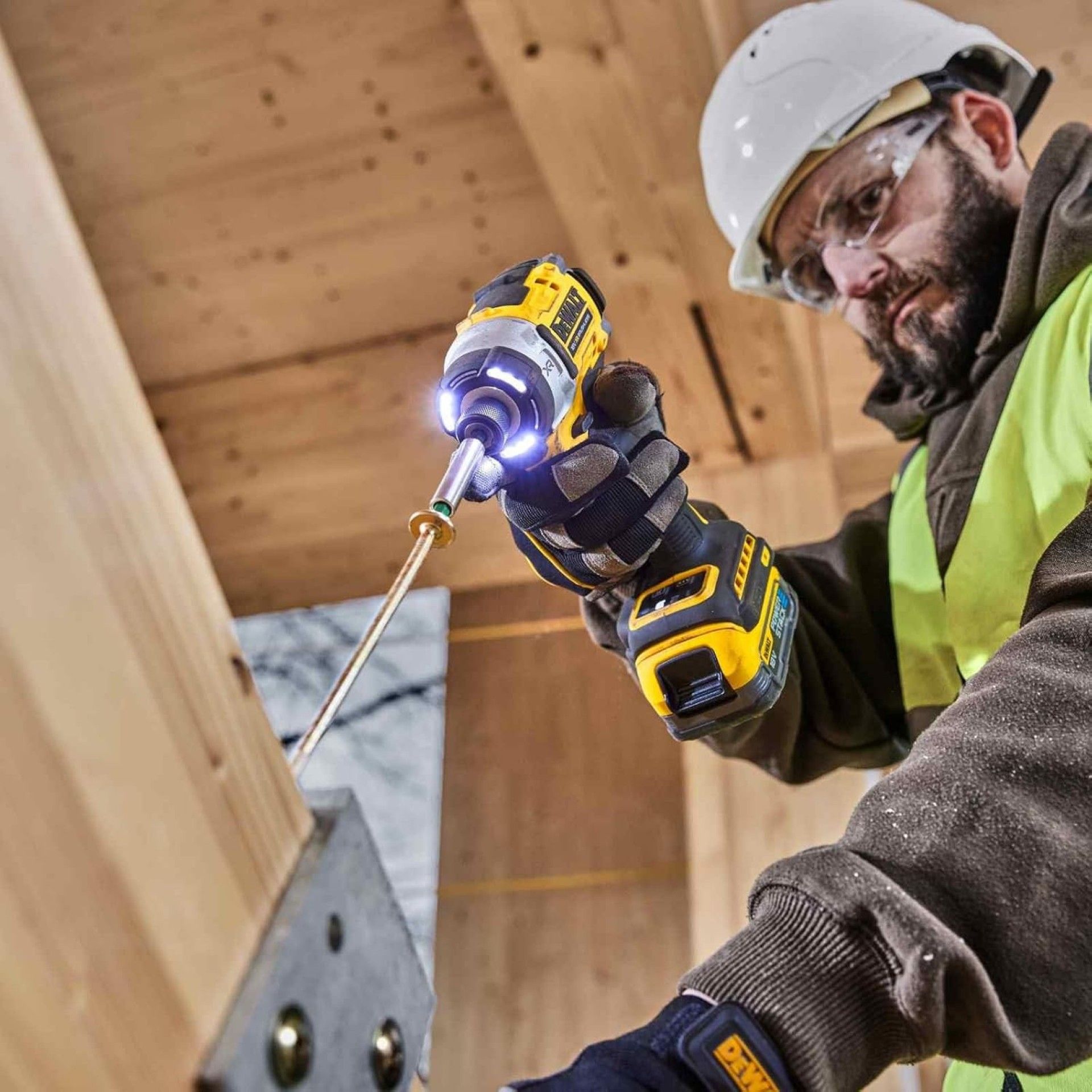 Aparafusadora de Impacto sem escovas XR 18V refª DCF860NT-XJ DEWALT