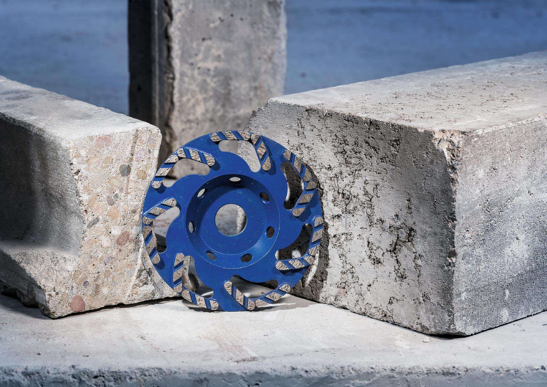 EXPERT Concrete Diamond Grinding Head, 125 x 22,23 x 4,5 mm refª 2608900651 BOSCH