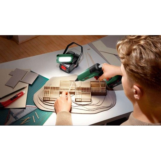 Lanterna LED sem fio EasySpotLight 18V-400 refª 06039A1200 BOSCH Lanterna LED sem fio EasySpotLight 18V-400 refª 06039A1200 BOSCH