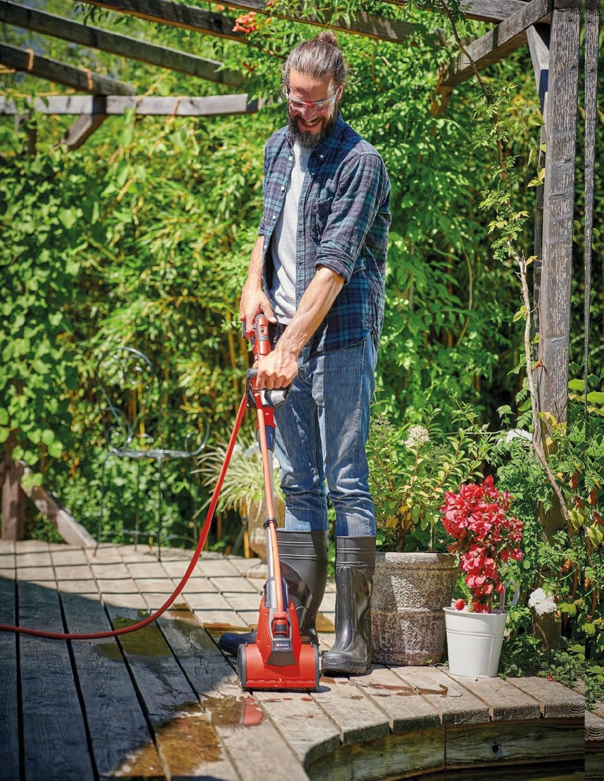 Escova p/superficies e relva 18/215 PICOBELLA brushless refª 3424200 EINHELL