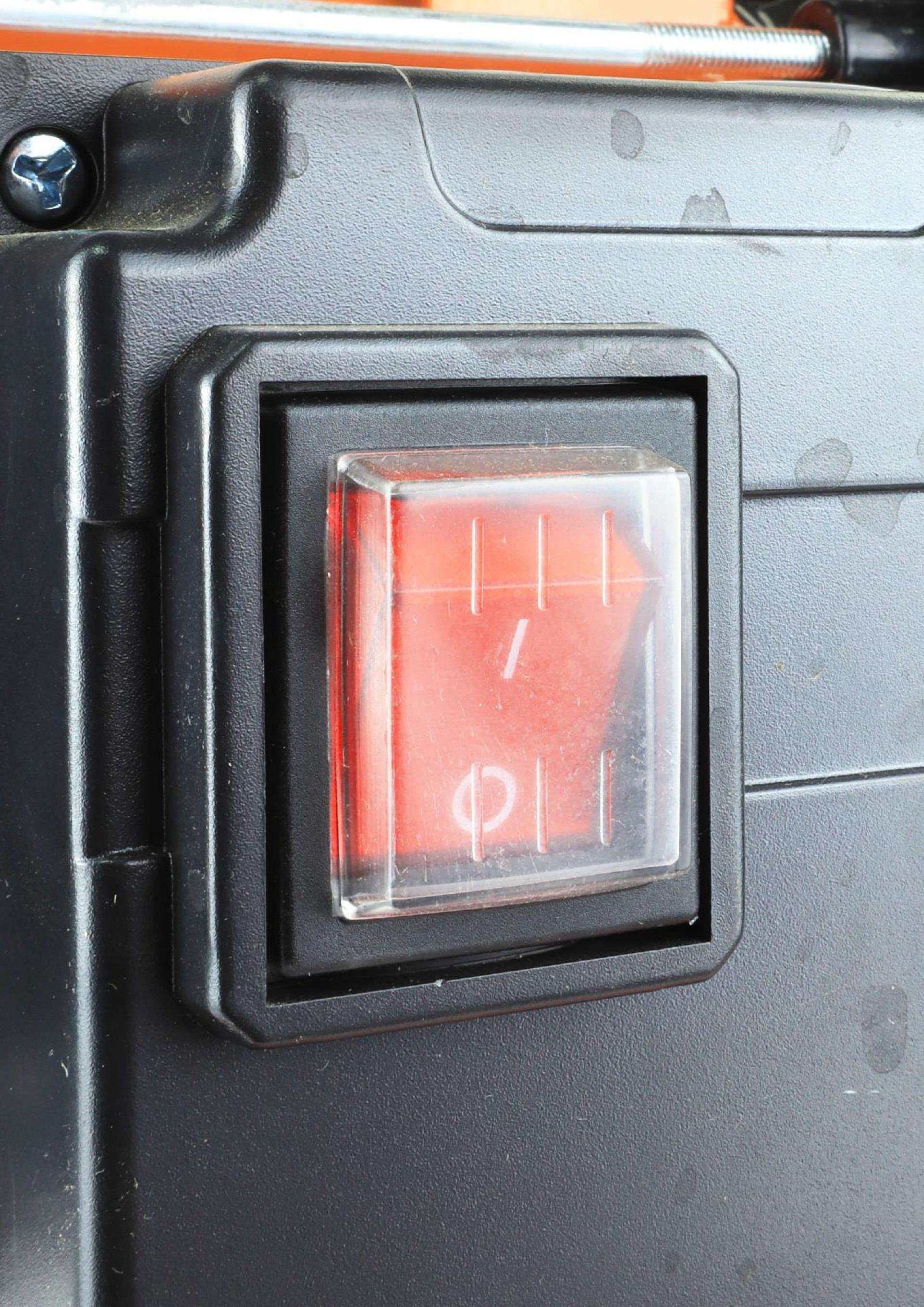 Eletrobomba com Depósito, 800W, 55L/min refª 69066 MADER