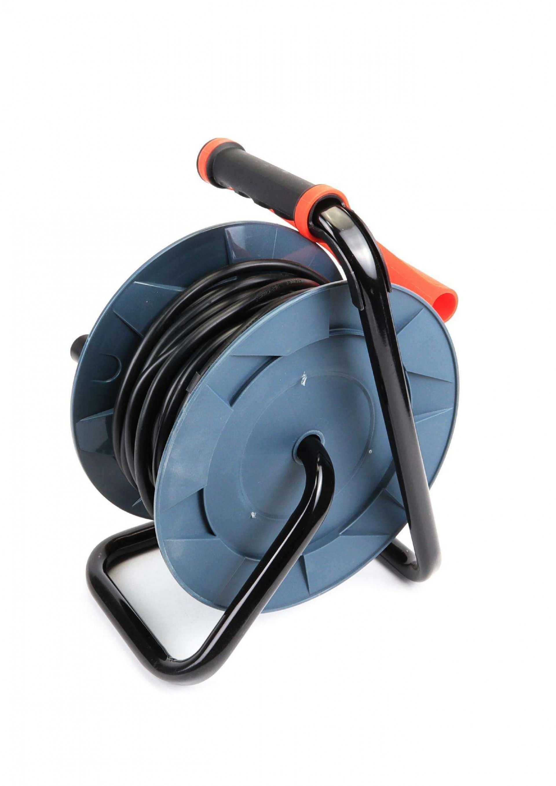 Extensão Elétrica, com Enrolador, com Tampa, 15m, 3G2,5mm²- MADER®Home Tools refª 68600 MADER