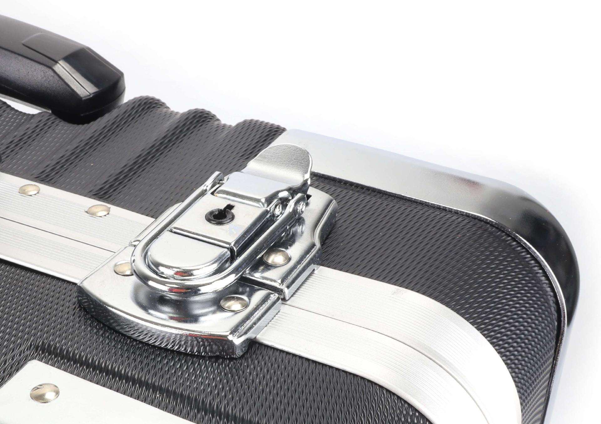 Mala Ferramentas com Trolley, 142Pcs Chrome Vanadium refª 61157 MADER