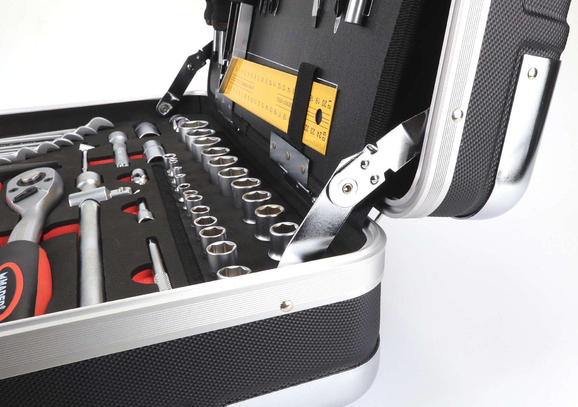 Mala Ferramentas com Trolley, 142Pcs Chrome Vanadium refª 61157 MADER