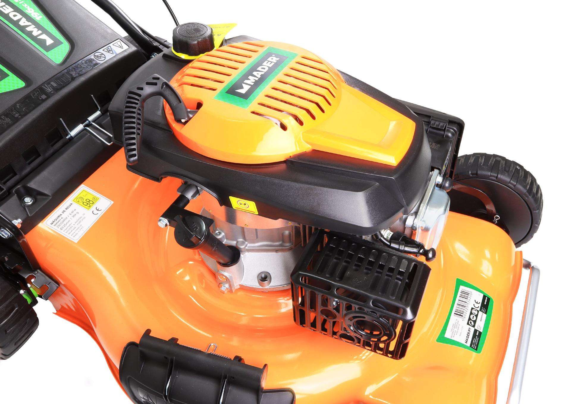 Corta-relvas c/tração 196cc, 525mm ref. 57424 MADER