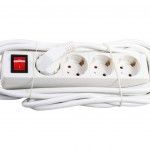 Extenso Eltrica, com Interruptor, 4 Tomadas, 5m, 3G x 1.5mm ref 89313 MADER