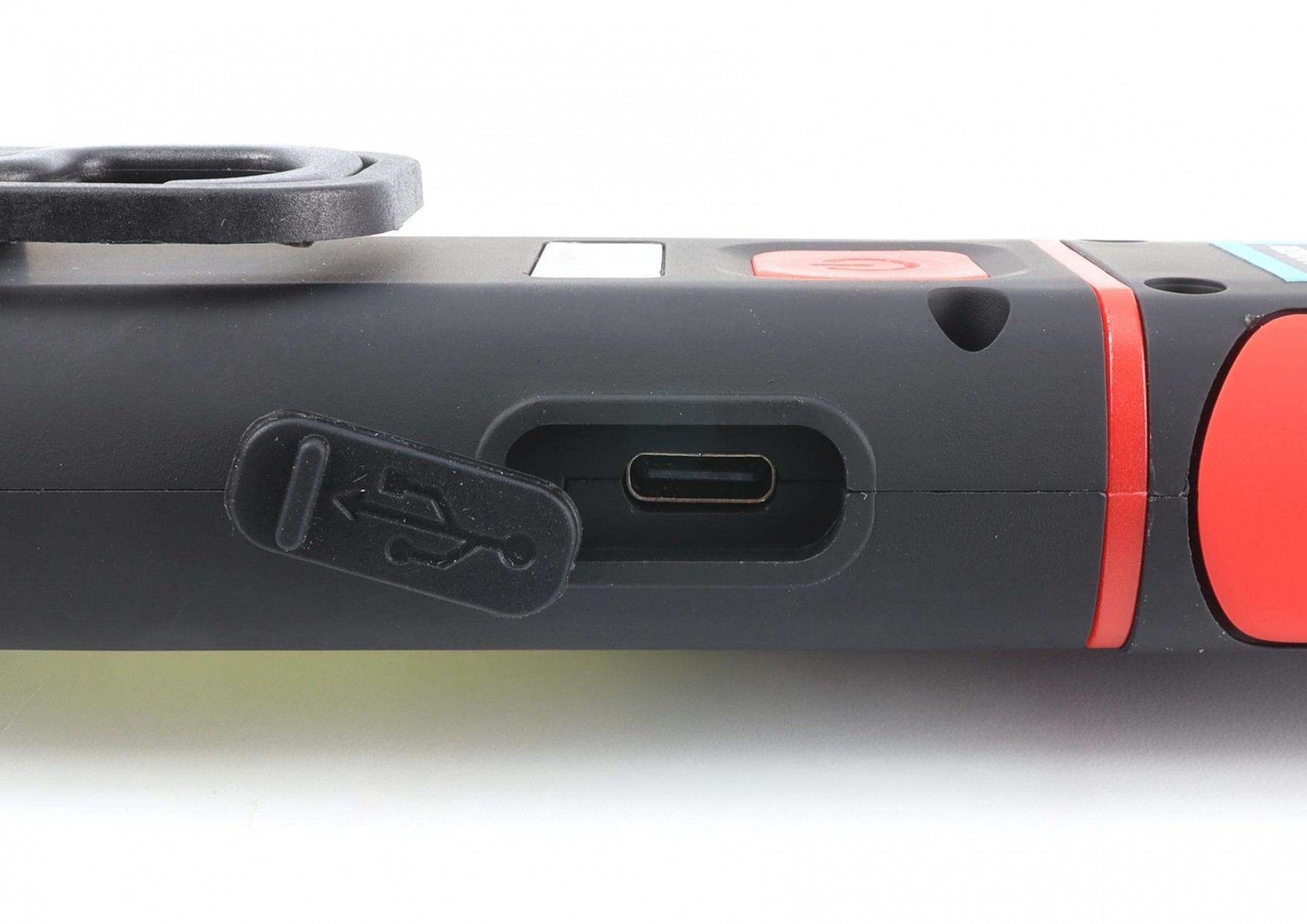 Lanterna Recarregável, 5W COB + 1 LED refª 89282 MADER