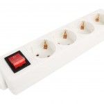 Caixa para Extensão Elétrica, sem Fio, 4 Tomadas ref. 89242 MADER Caixa para Extensão Elétrica, sem Fio, 4 Tomadas ref. 89242 MADER