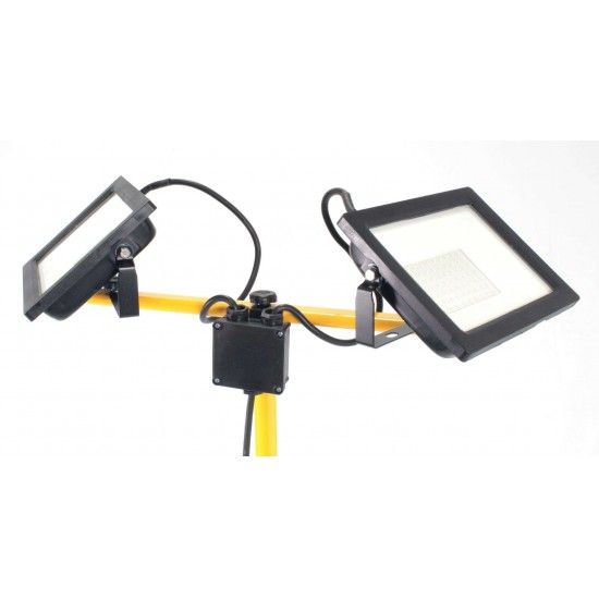 Foco LED Duplo, com Tripé, 50Wx2, 4250Lmx2 | Home Tools refª 89189 MADER Foco LED Duplo, com Tripé, 50Wx2, 4250Lmx2 | Home Tools refª 89189 MADER