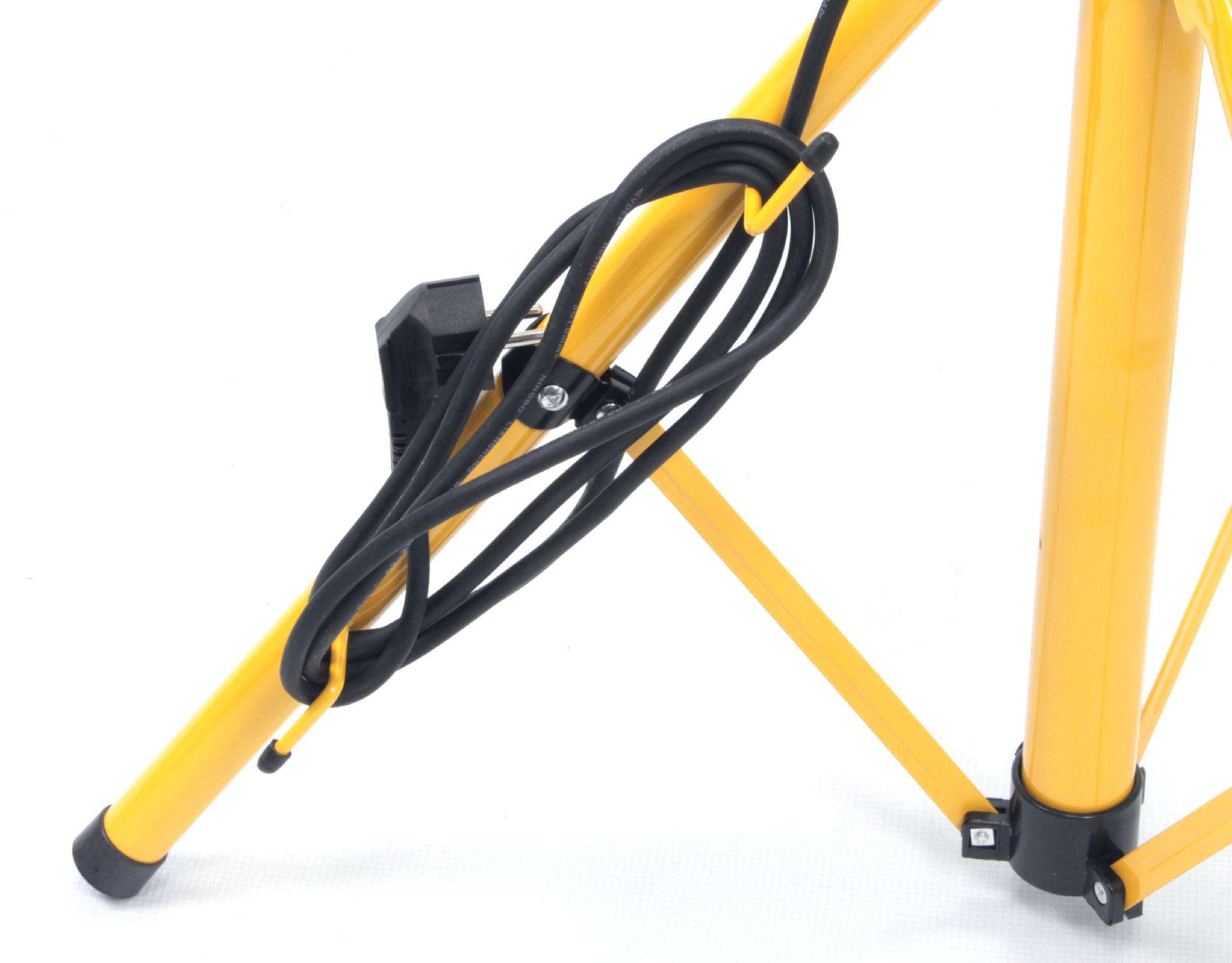 Foco LED Duplo, com Tripé, 50Wx2, 4250Lmx2 | Home Tools refª 89189 MADER