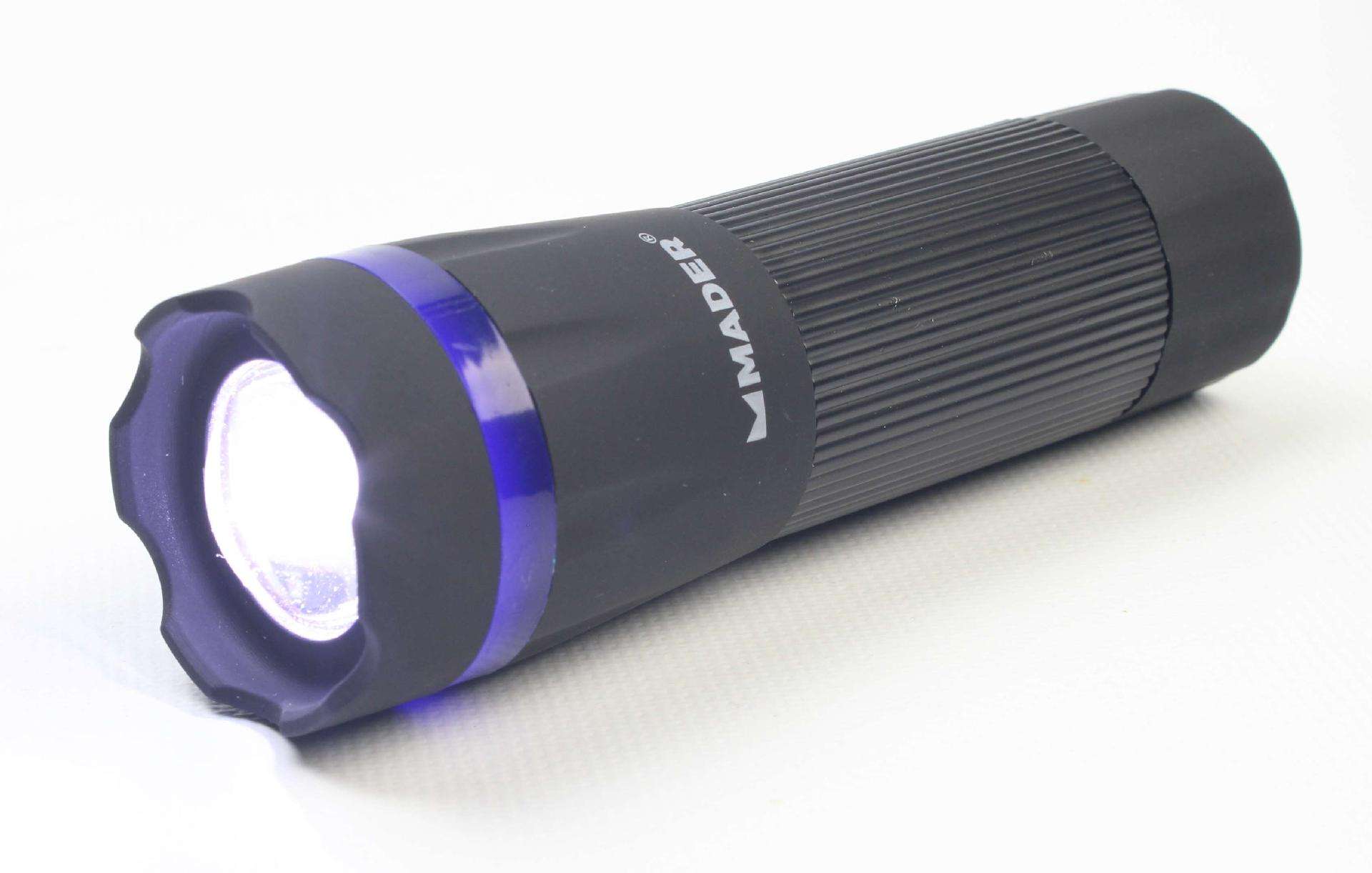 Lanterna LED, Foco Ajustável, 1W, 3xAAA refª 89186 MADER