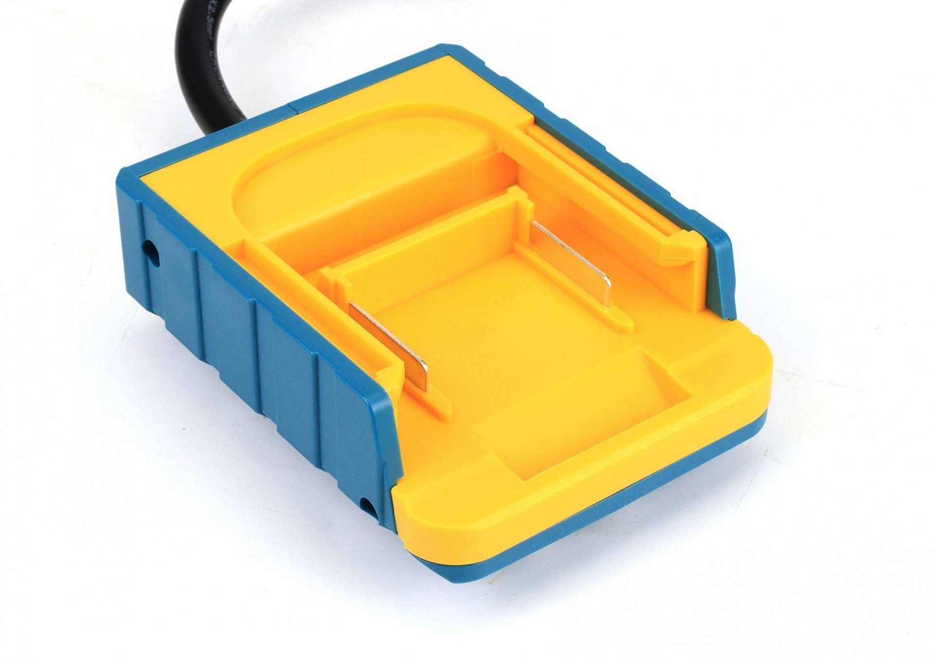 Adaptador para Bateria, 1.5m, 2x2.0mm² ref. 69662 MADER