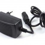 Carregador para Bateria, 12V, 3A refª 69653 MADER Carregador para Bateria, 12V, 3A refª 69653 MADER