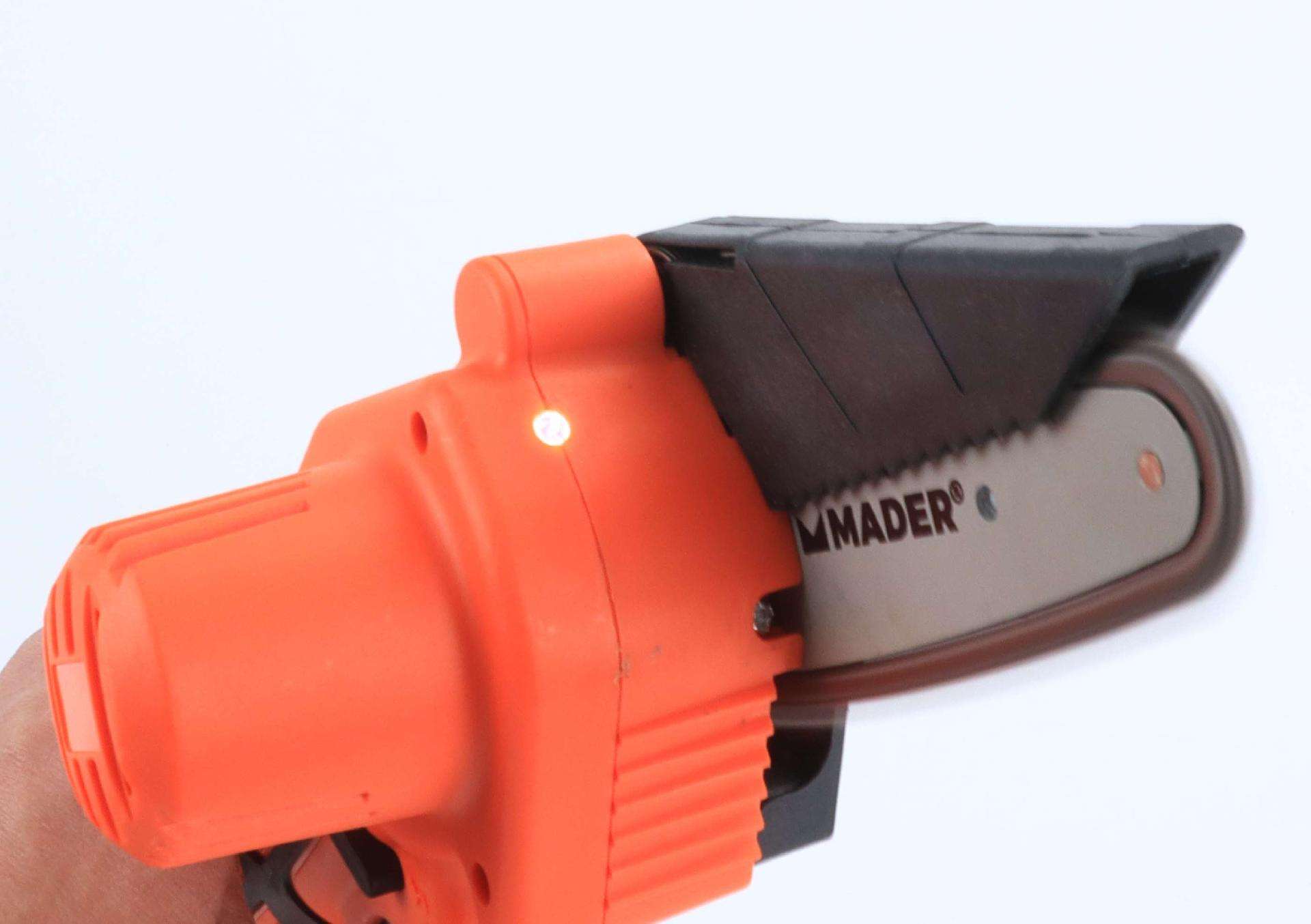 SERRA PODADORA Bateria, 550W, 2000mAh REF 69460 MADER