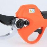 Tesoura de Podar, Bateria 16.8V, 2.0Ah ref 69349 MADER