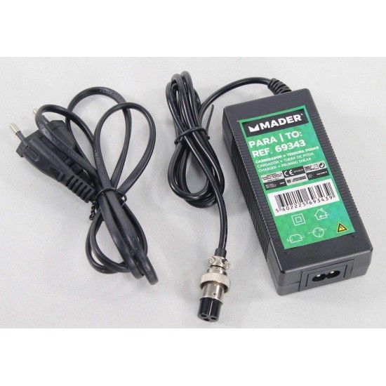 Tesoura de Podar Eltrica Extensvel, a Bateria 300W ref 69343 MADER