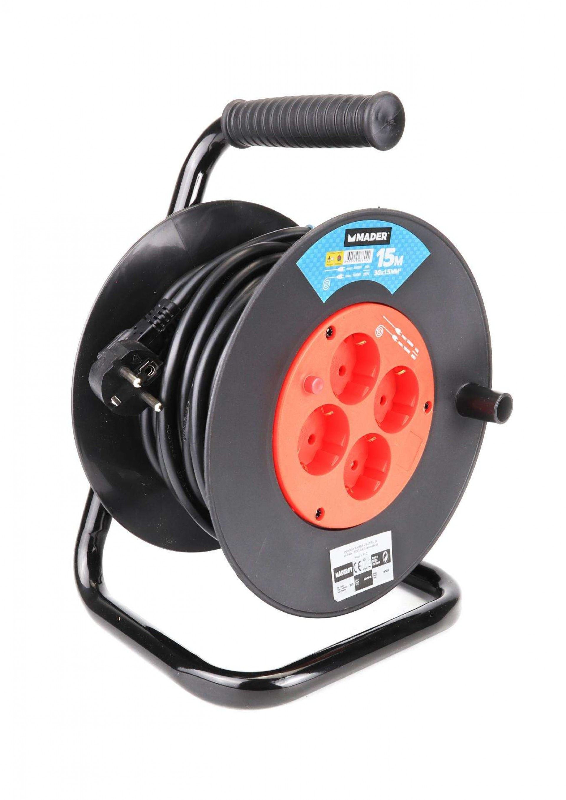 Extensão Elétrica, com Enrolador Metal 15m, 3Gx1,5mm²- MADER refª 68604 MADER