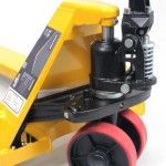 Porta-Paletes Hidráulico, 2.5T, PU, 540x900mm refª 65227 MADER Porta-Paletes Hidráulico, 2.5T, PU, 540x900mm refª 65227 MADER