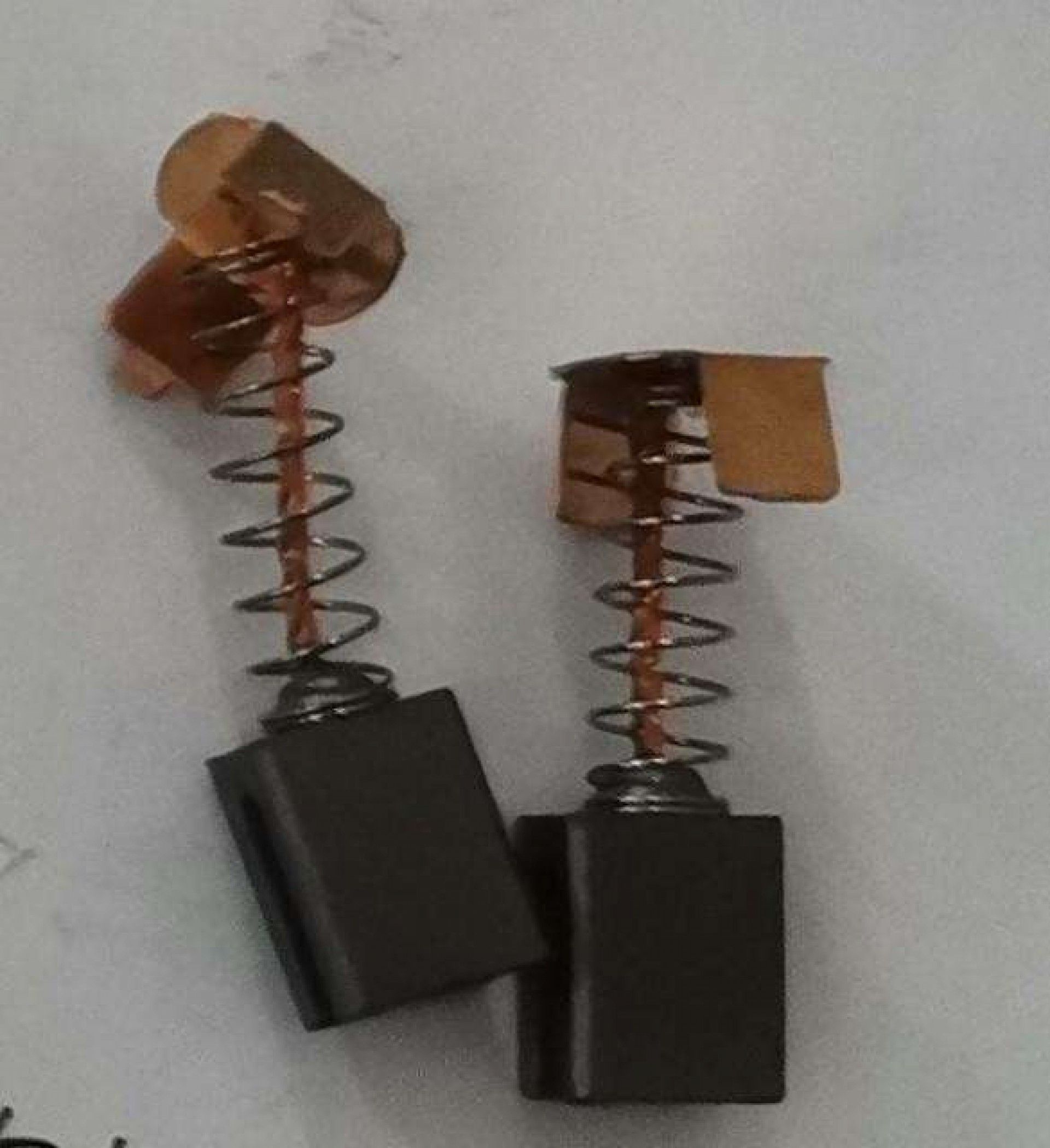 Escova de Carvão, para Rebarbadora 63803 refª 63769 MADER