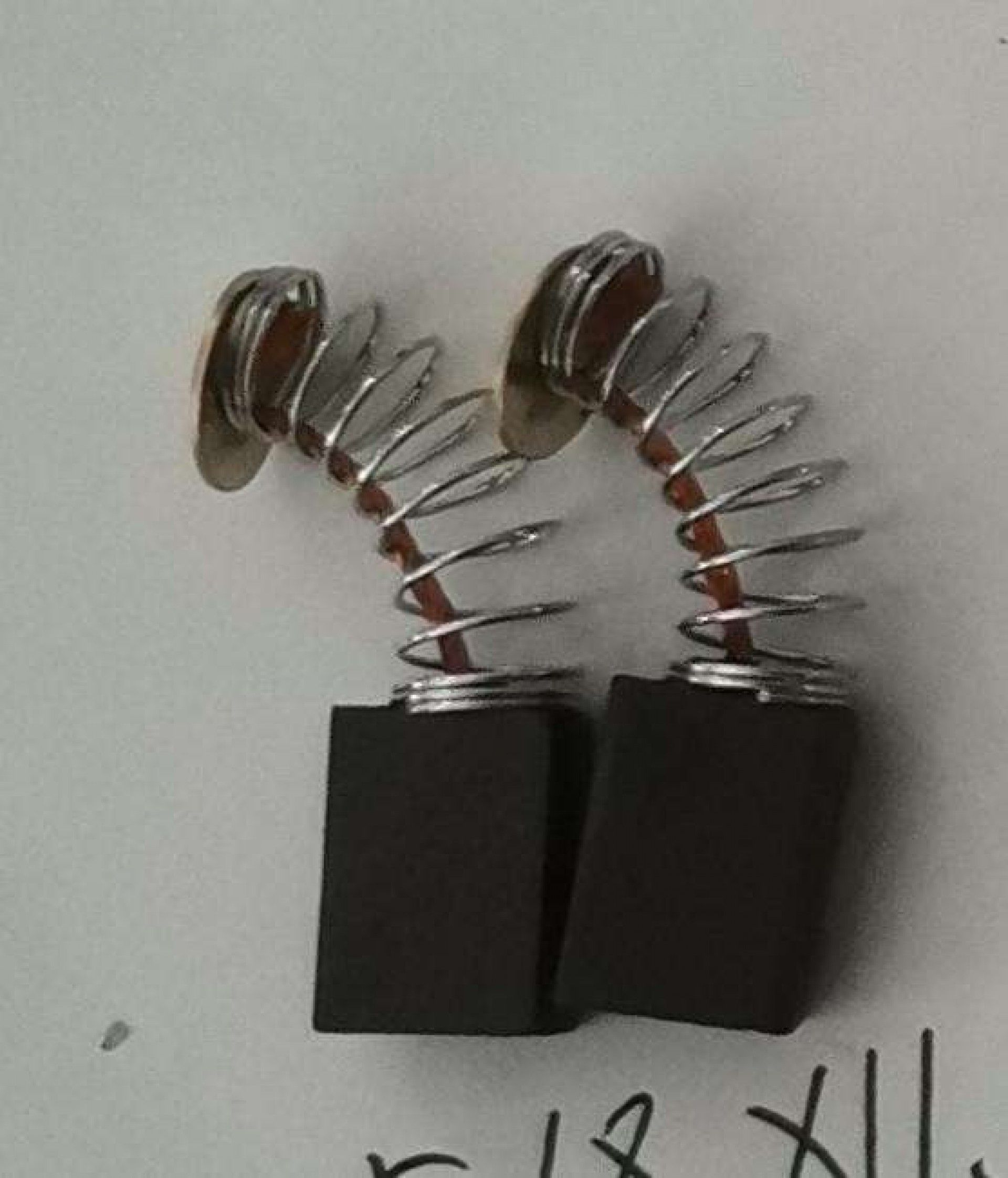 Escova de Carvão, para Serra Tico-tico 66041 refª 63774 SAURIUM