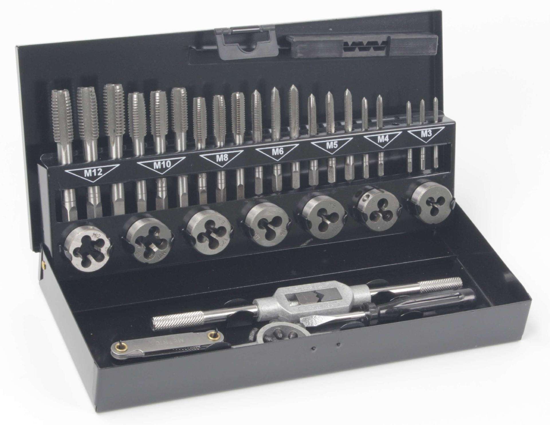 Machos e Caçonetes, 32Un refª 61106 MADER