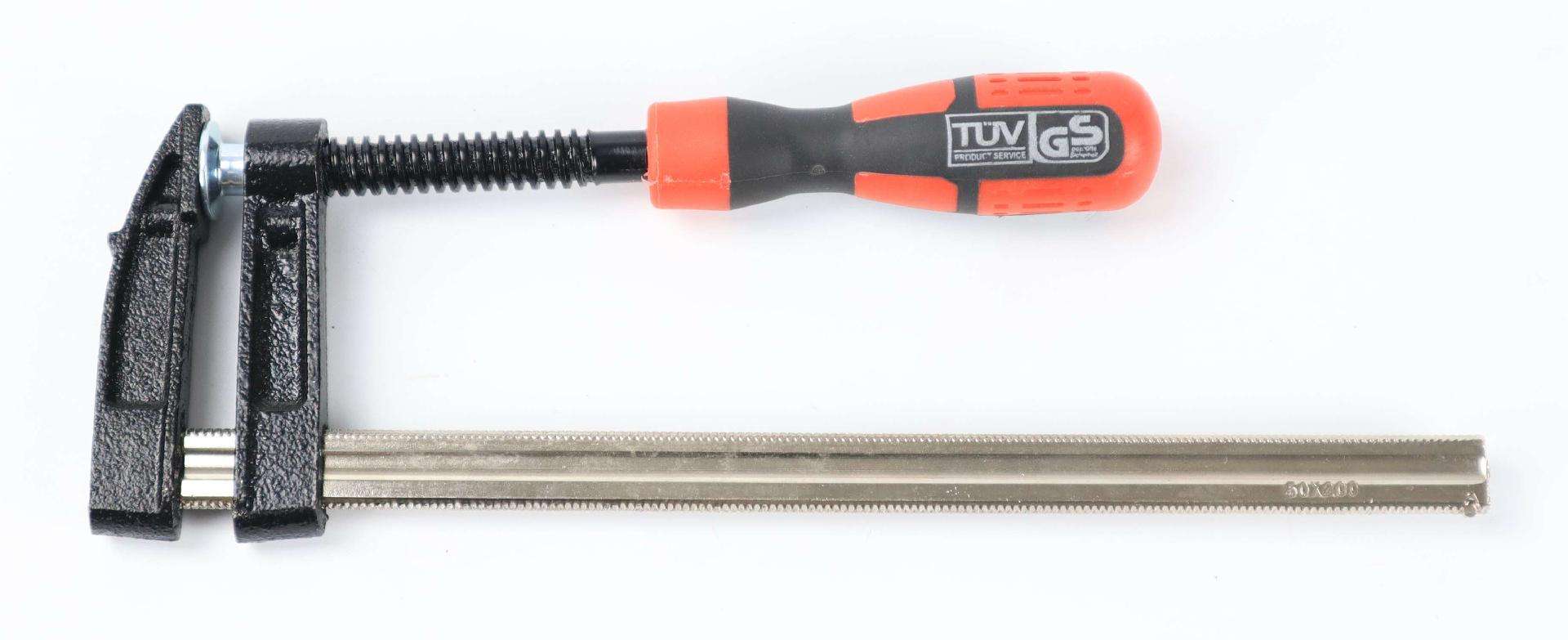 Grampo Aperto, 50x200mm refª 61070 MADER